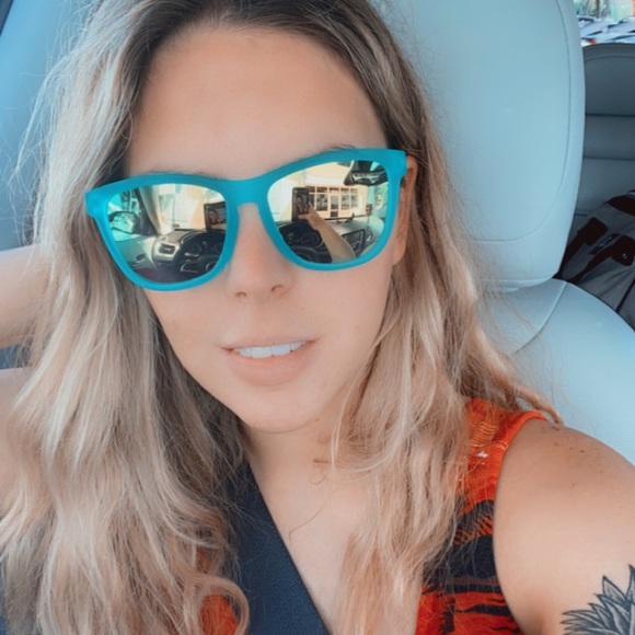 Meet your Posher, Rachel - Picture 1 of 1